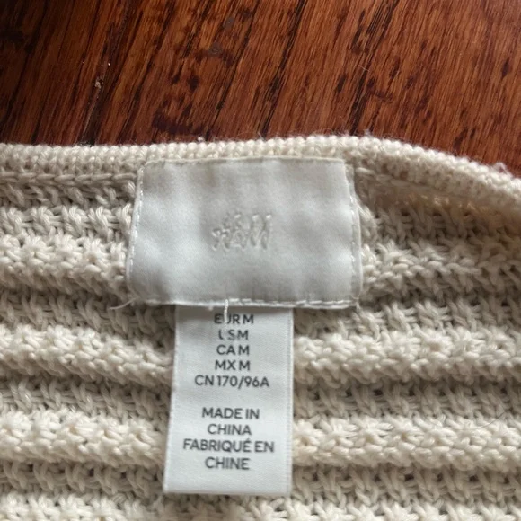 H&M Cream Knit Crop Top - Picture 3 of 3